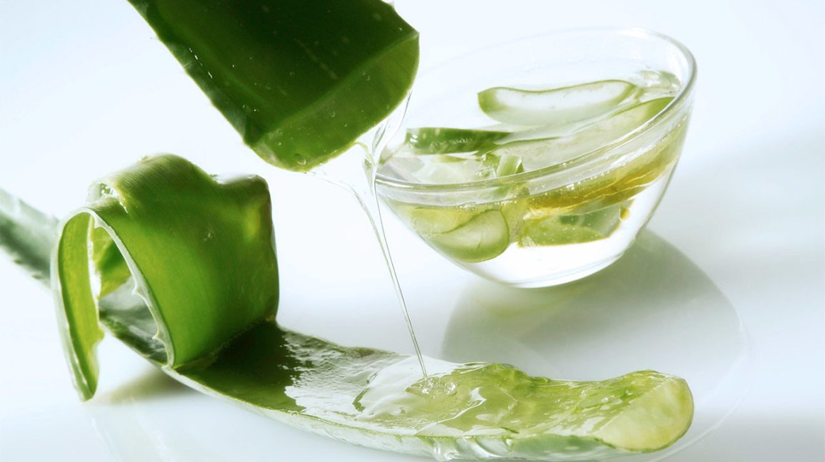 3 Uses of Aloe Vera Face Gel