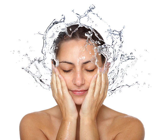 HOW TO HYDRATE YOUR SKIN NATURALLY- 7 QUICK TIPS