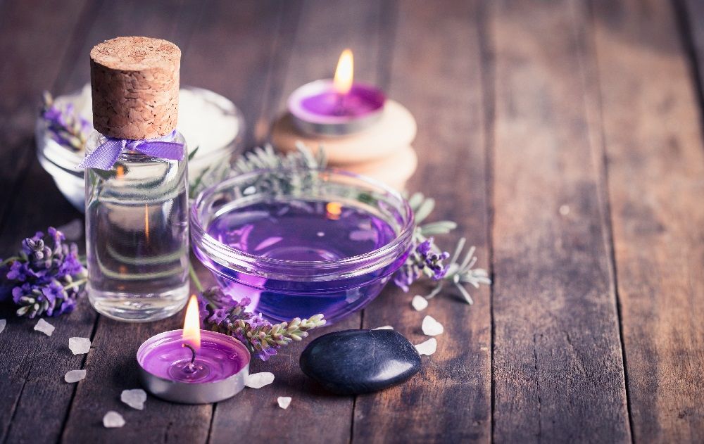 Lavender Essential Oil: 7 Amazing Ways To Use Lavender Oil