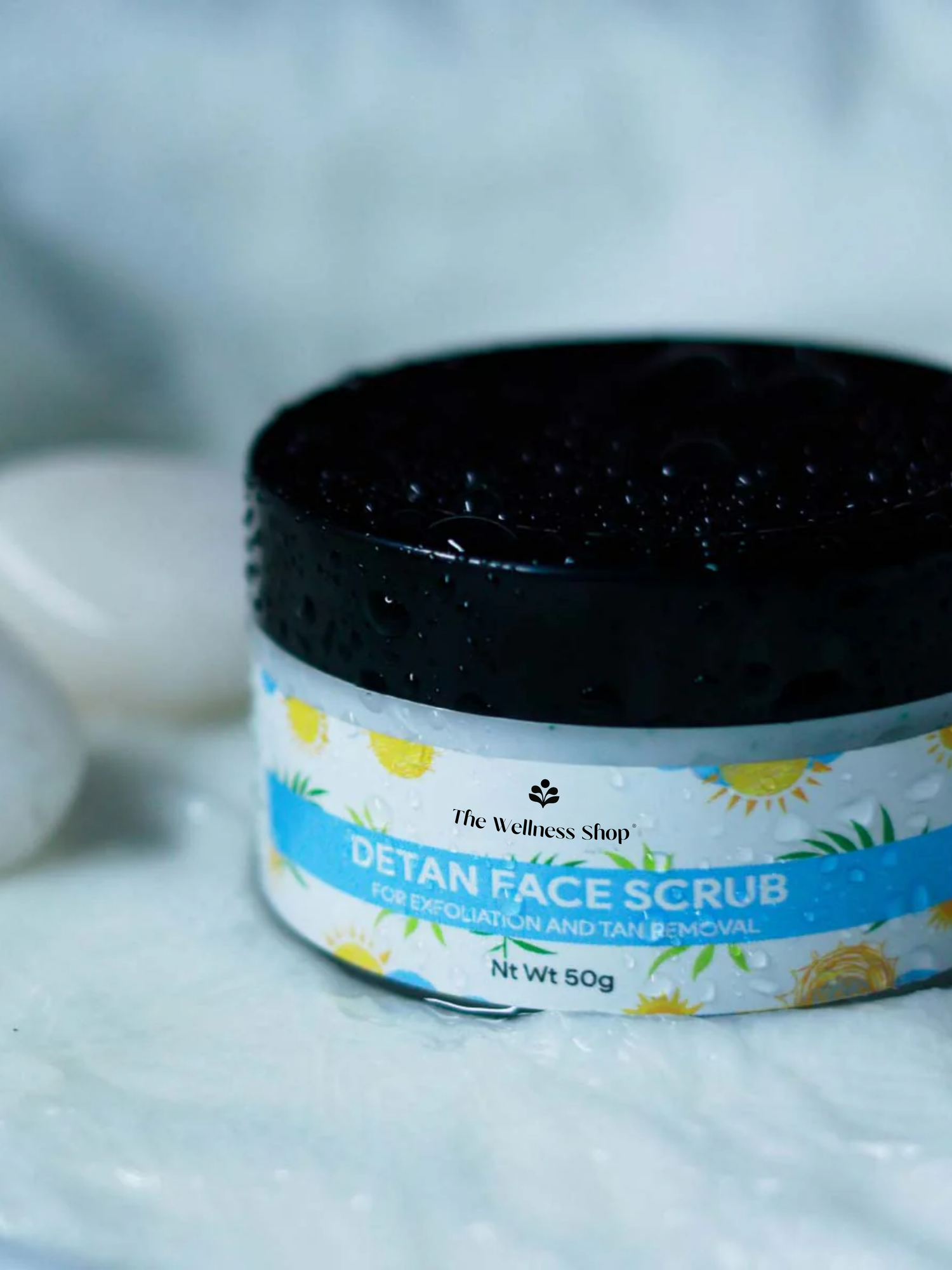 DETAN FACE SCRUB FOR EXFOLIATION AND TAN REMOVAL