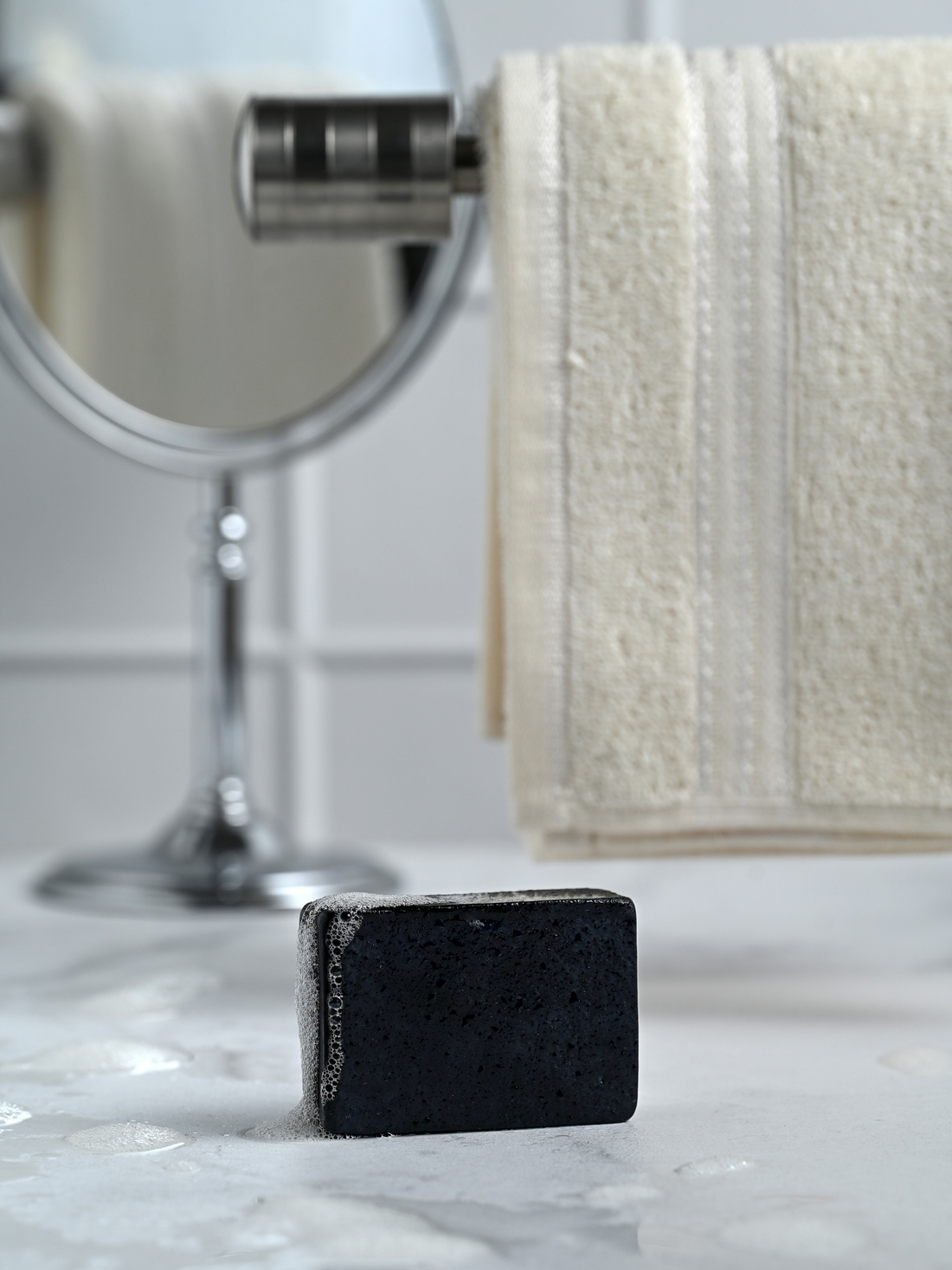 NATURAL CHARCOAL &amp; GREEN TEA SOAP ( PARABEN &amp; SULPHATE FREE )